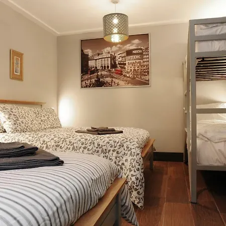 Talbot Coach House بيت للعطل *