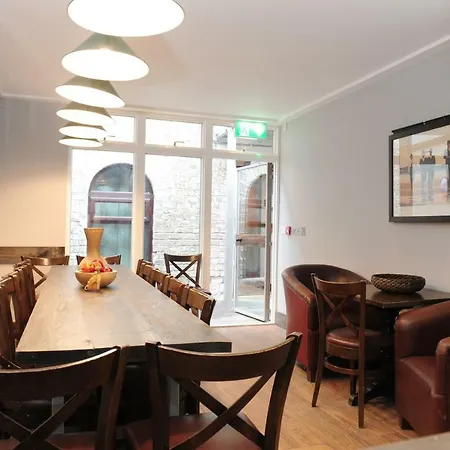 بيت للعطل Talbot Coach House