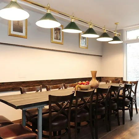 Talbot Coach House * דבלין