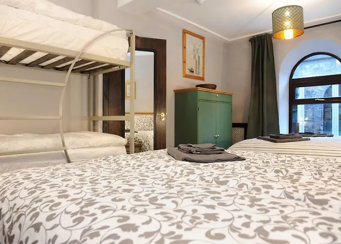 Talbot Coach House *